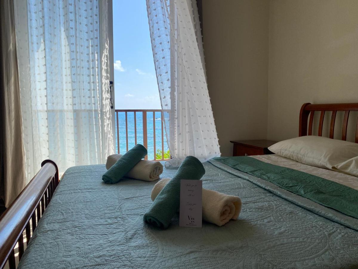 Amazing Front Line Villa In Coral Bay Peyia Exterior photo